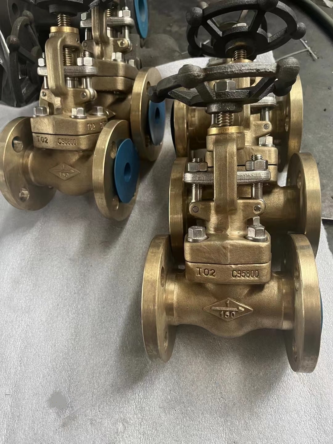 AL BRONZE GLOBE VALVE