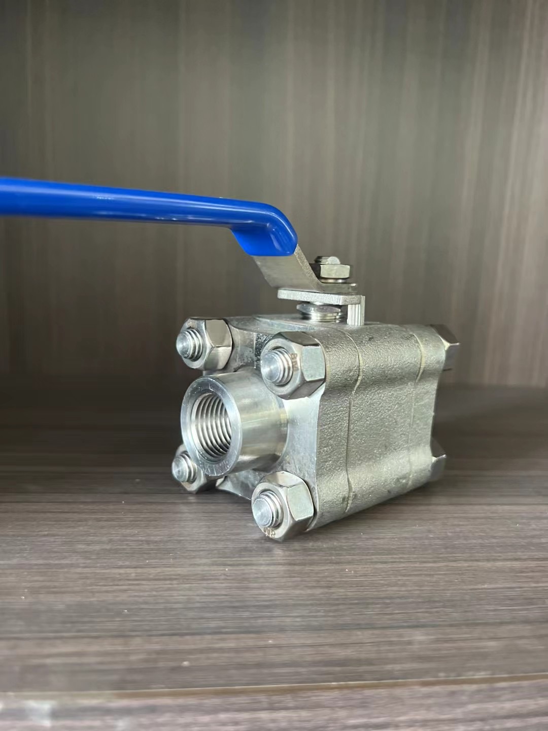 forged 3pc THREADED ball valve